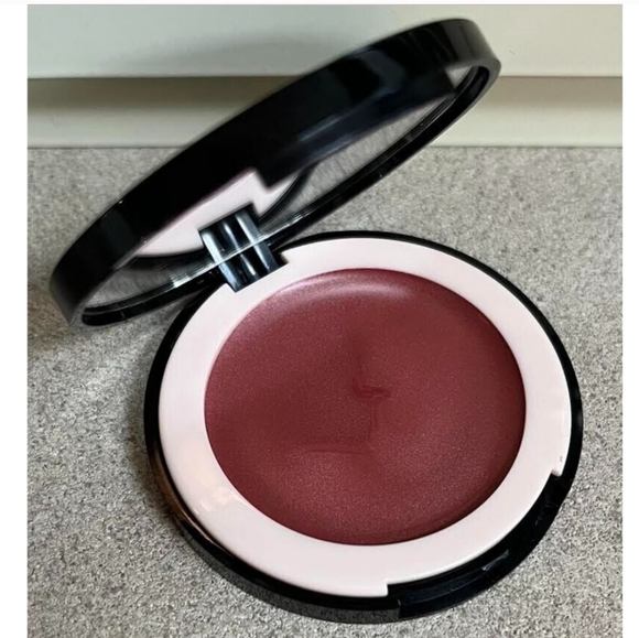 NEW DOLL 10 Multitasking Blush and Highlight Souffle  In Color Dream Wip - Picture 2 of 6